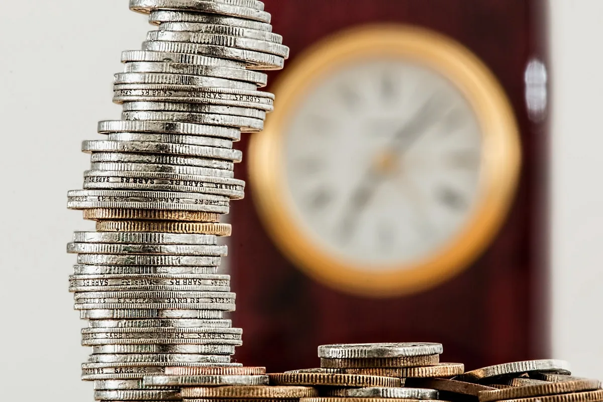 DLA Partners Luxury Property Services in Natai since 2005 Coins